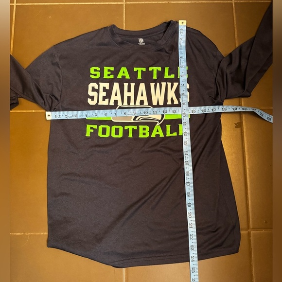 NFL SEATTLE SEAHAWKS LONG SLEEVE Performance shirt Blue Grn 14/16 Boys Hawks EUC - Picture 6 of 7